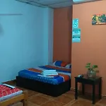 Kayros Hostel